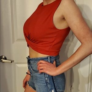 Crop top with a twist detail